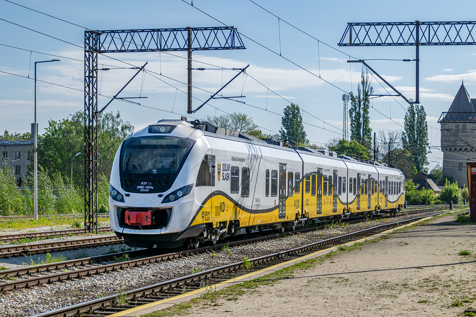 31WE-003