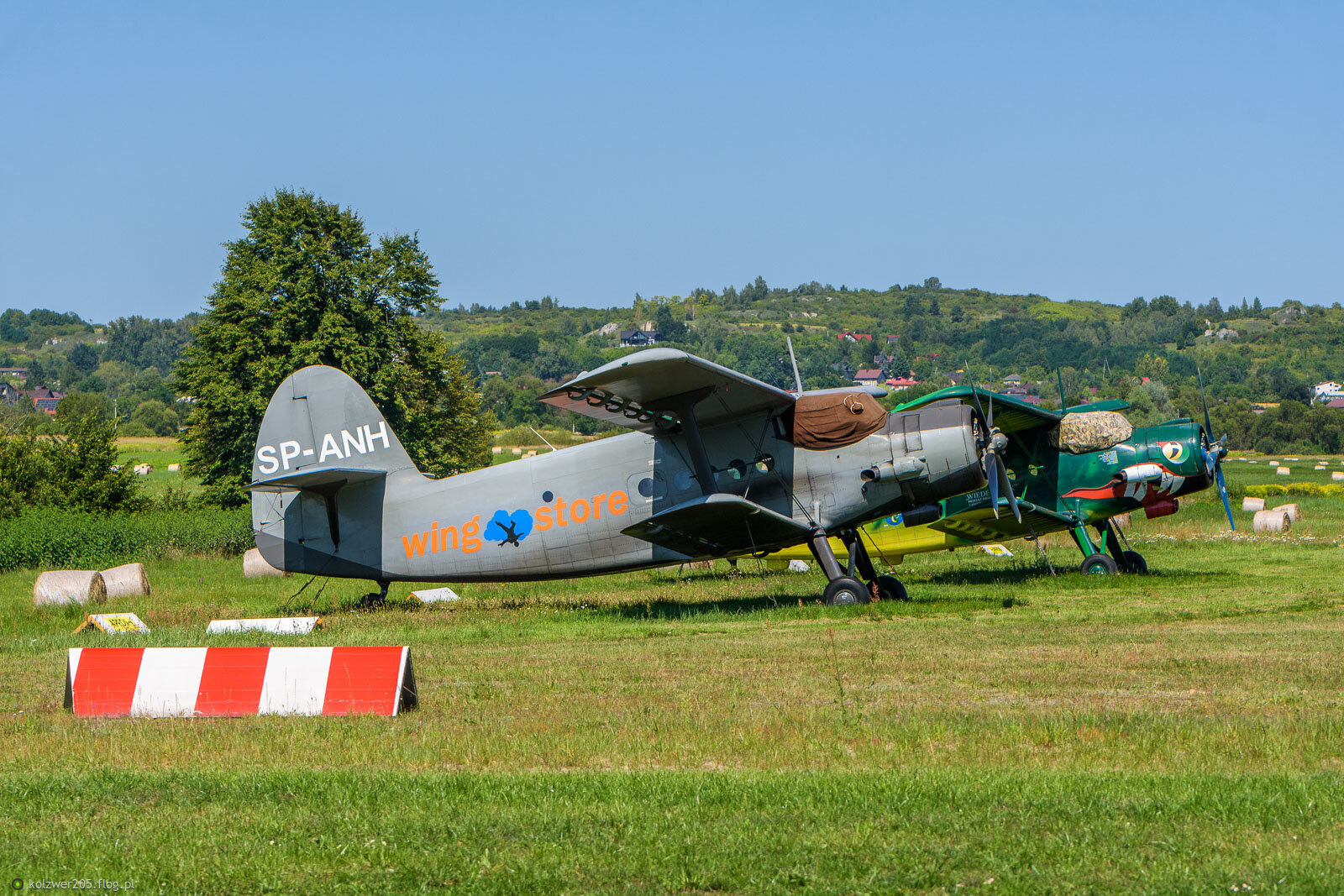 Lądowisko Niegowoniczki - An-2 #SP-ANH i An-2 #SP-MLP "Wiedeńczyk"