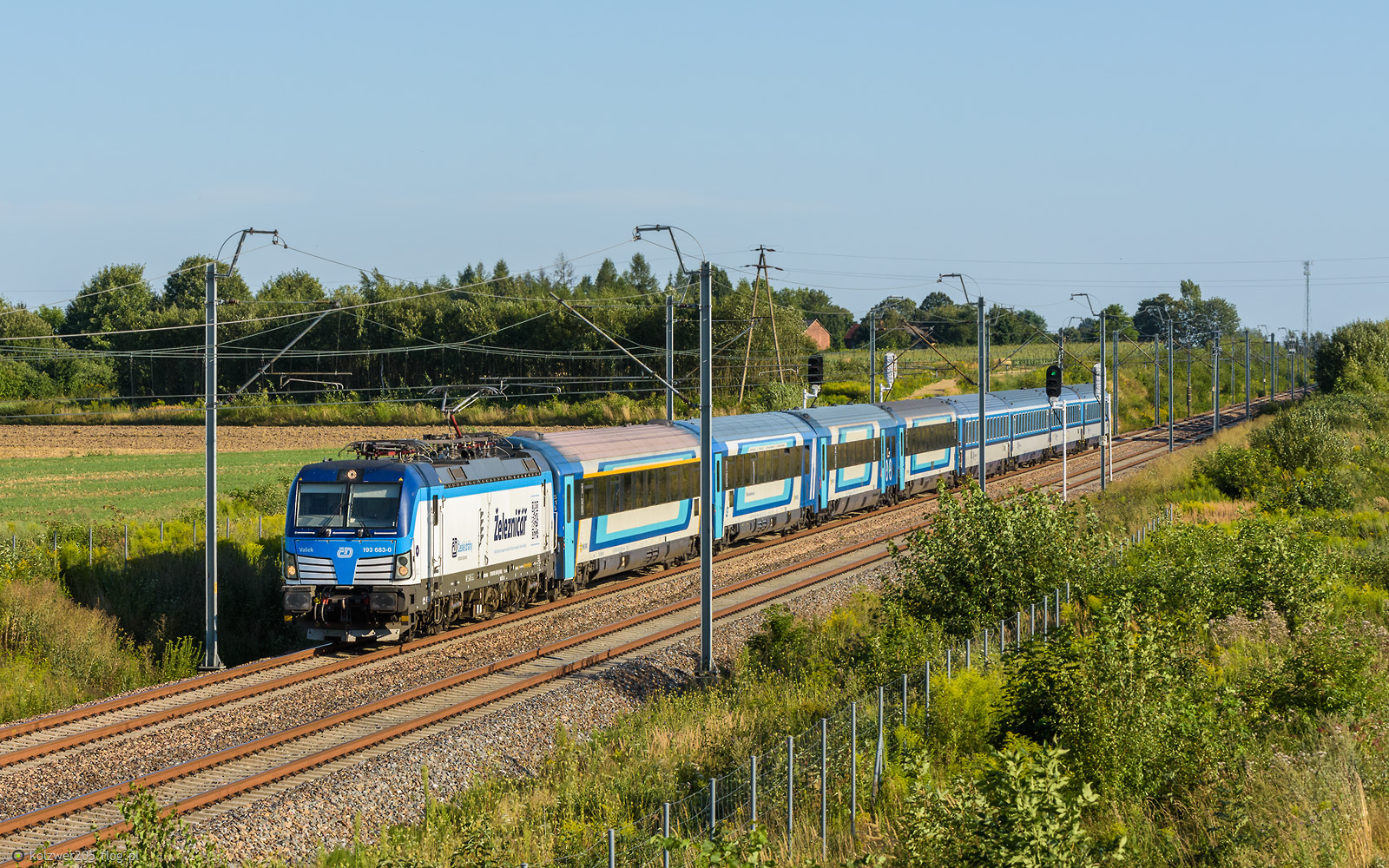 193 683-0