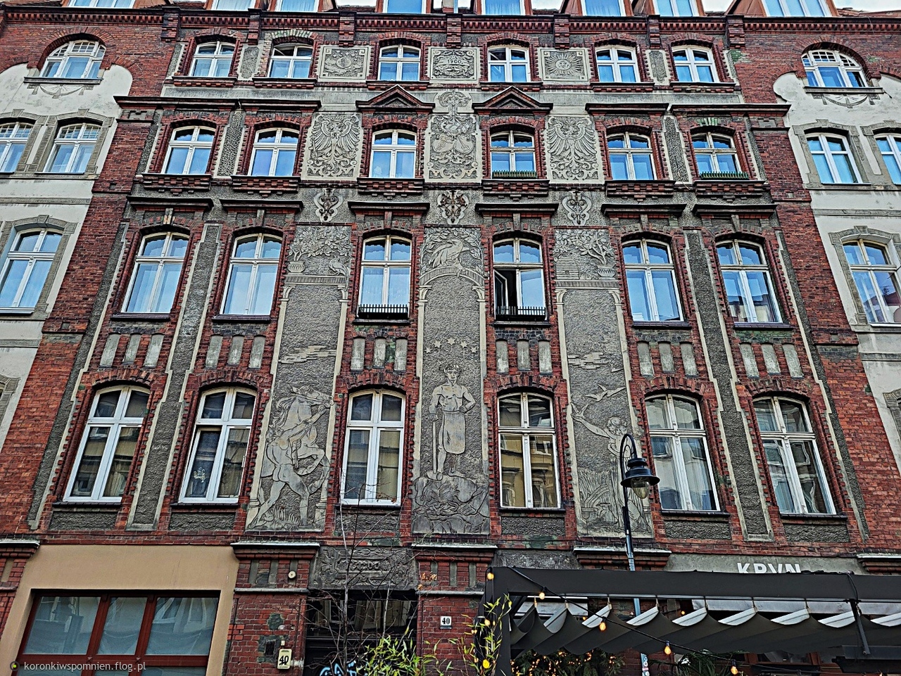 Piękna kamienica przy ul.św.Antoniego we Wrocławiu:) Udanej niedzieli Kochani:)