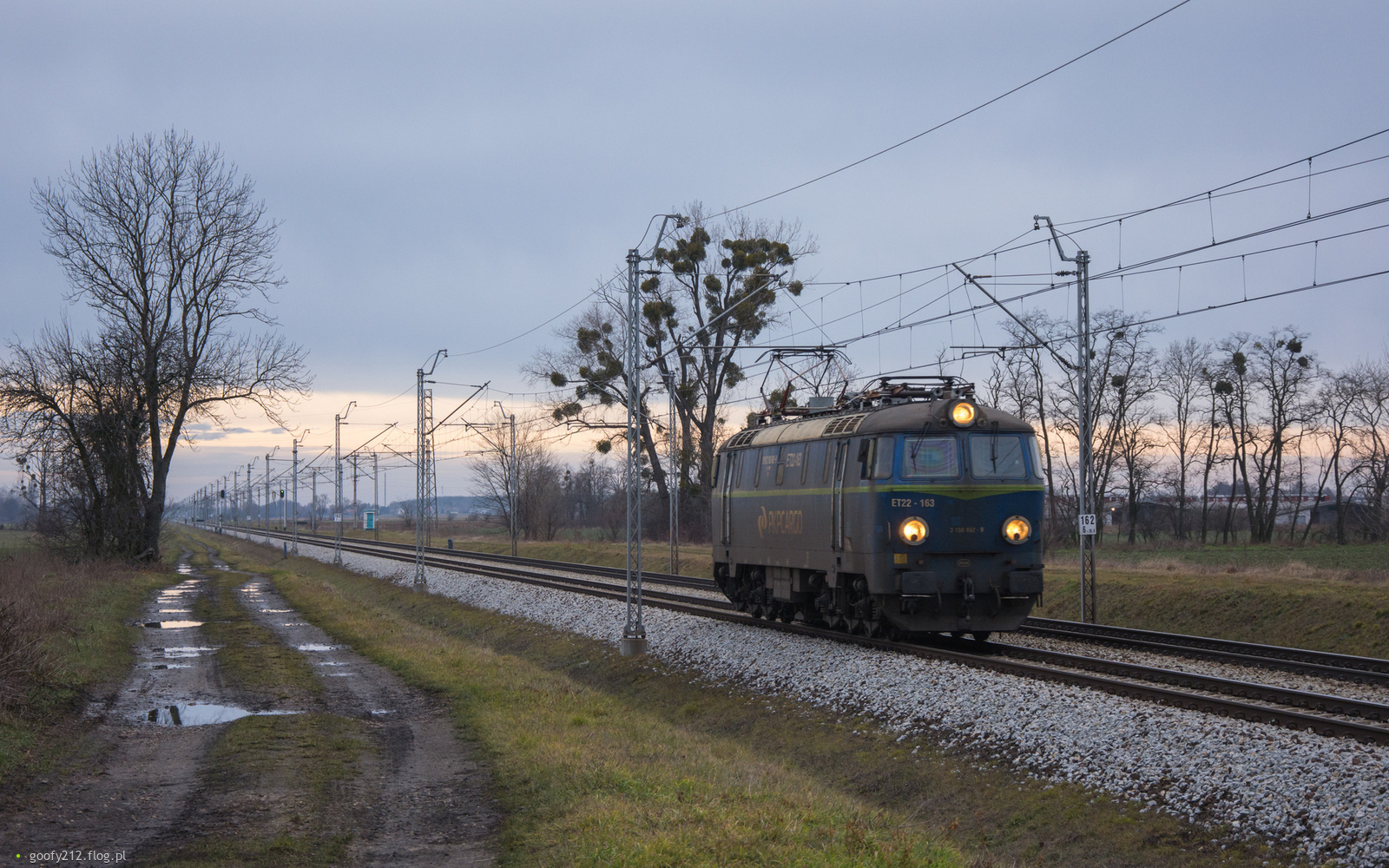 ET22-163