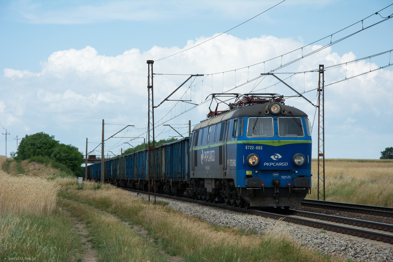 ET22-693