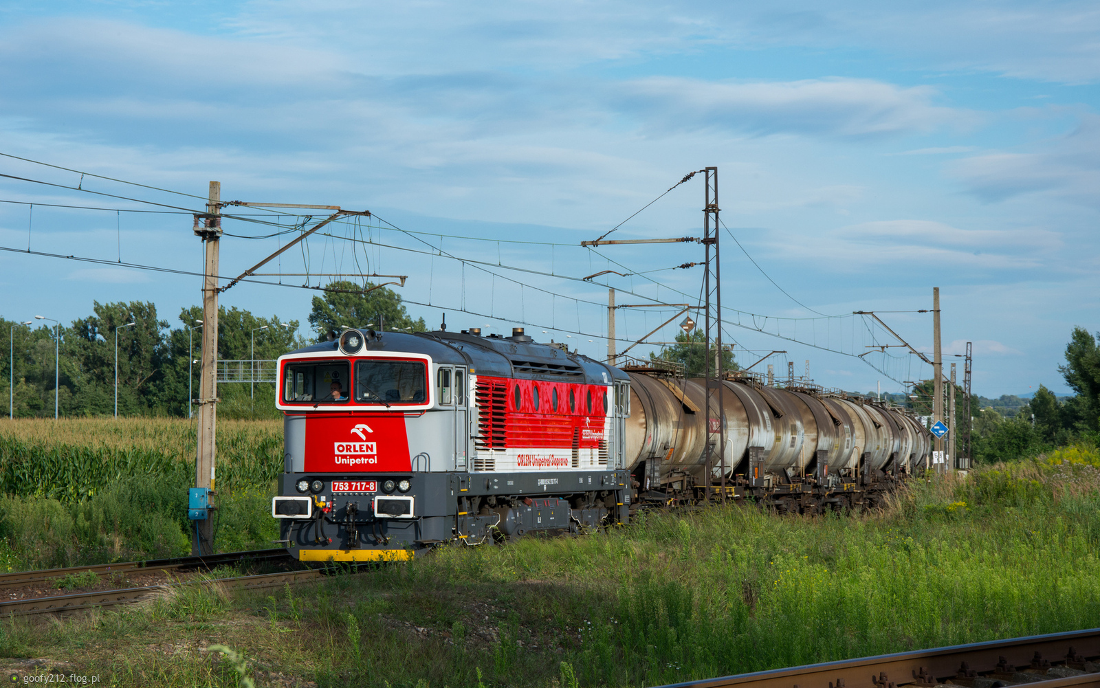 753 717-8