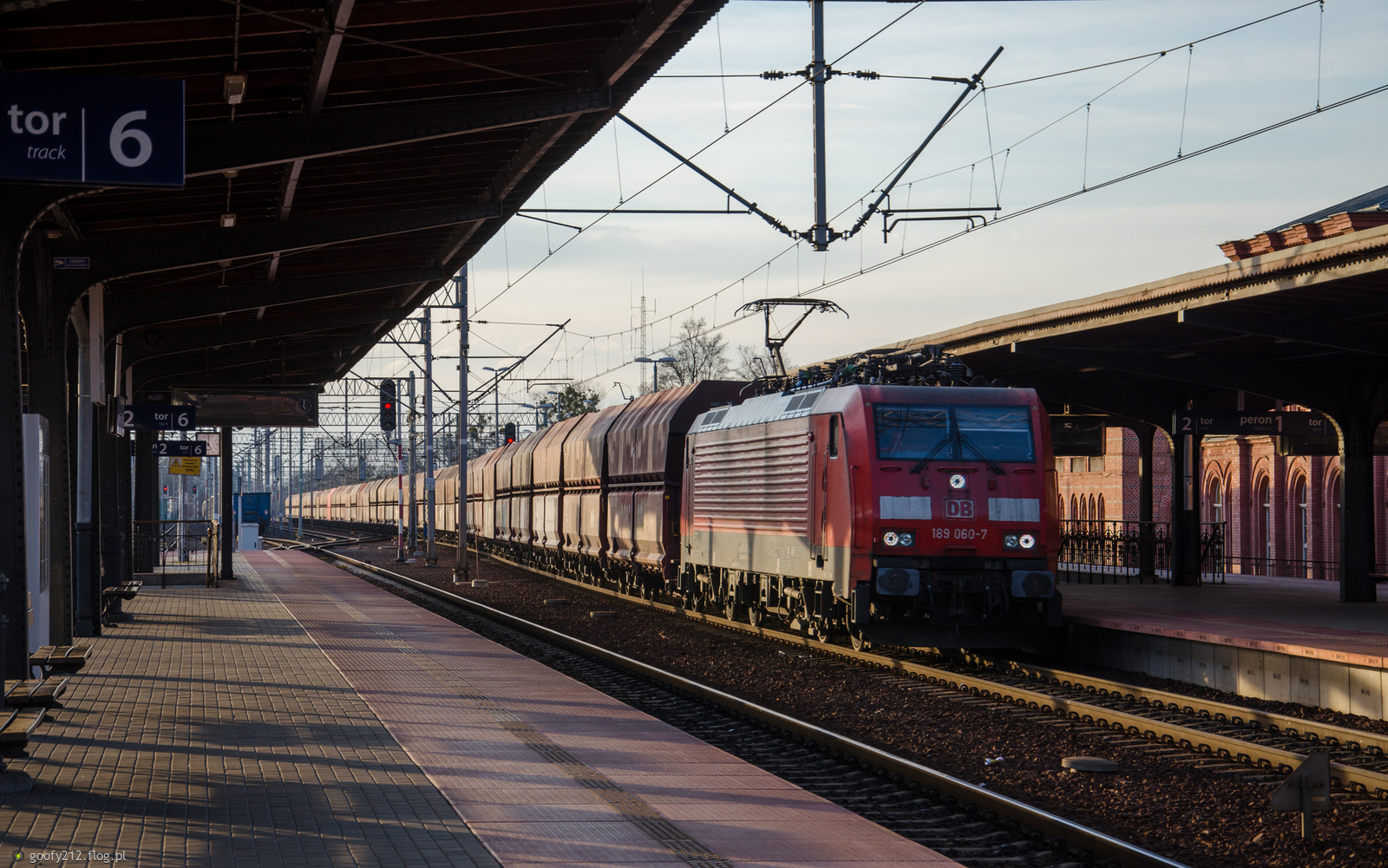189 060-7