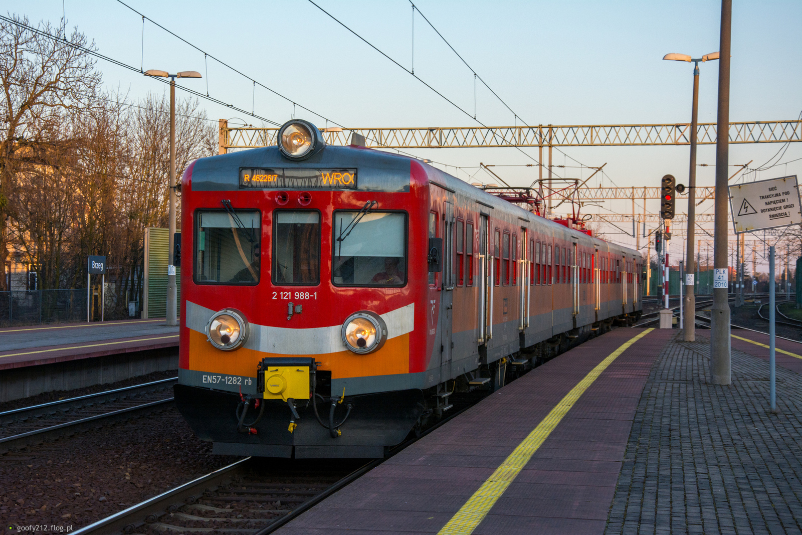 EN57-1282