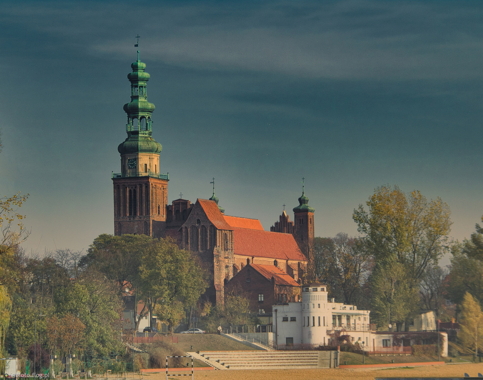 Niedzielnie - Kościół Rzymskokatolicki Pw. św. Mikołaja w Chełmży