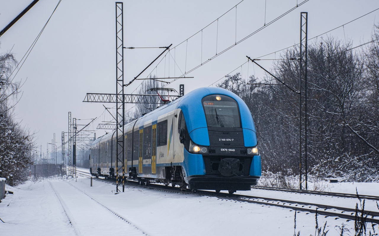 EN76-004