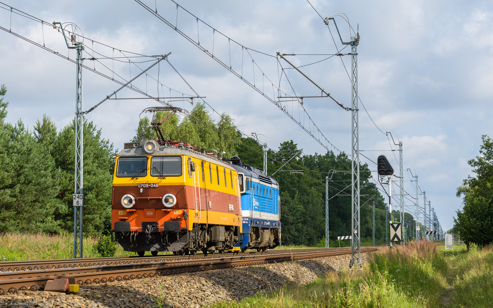 EP09-046 i 754 025-5