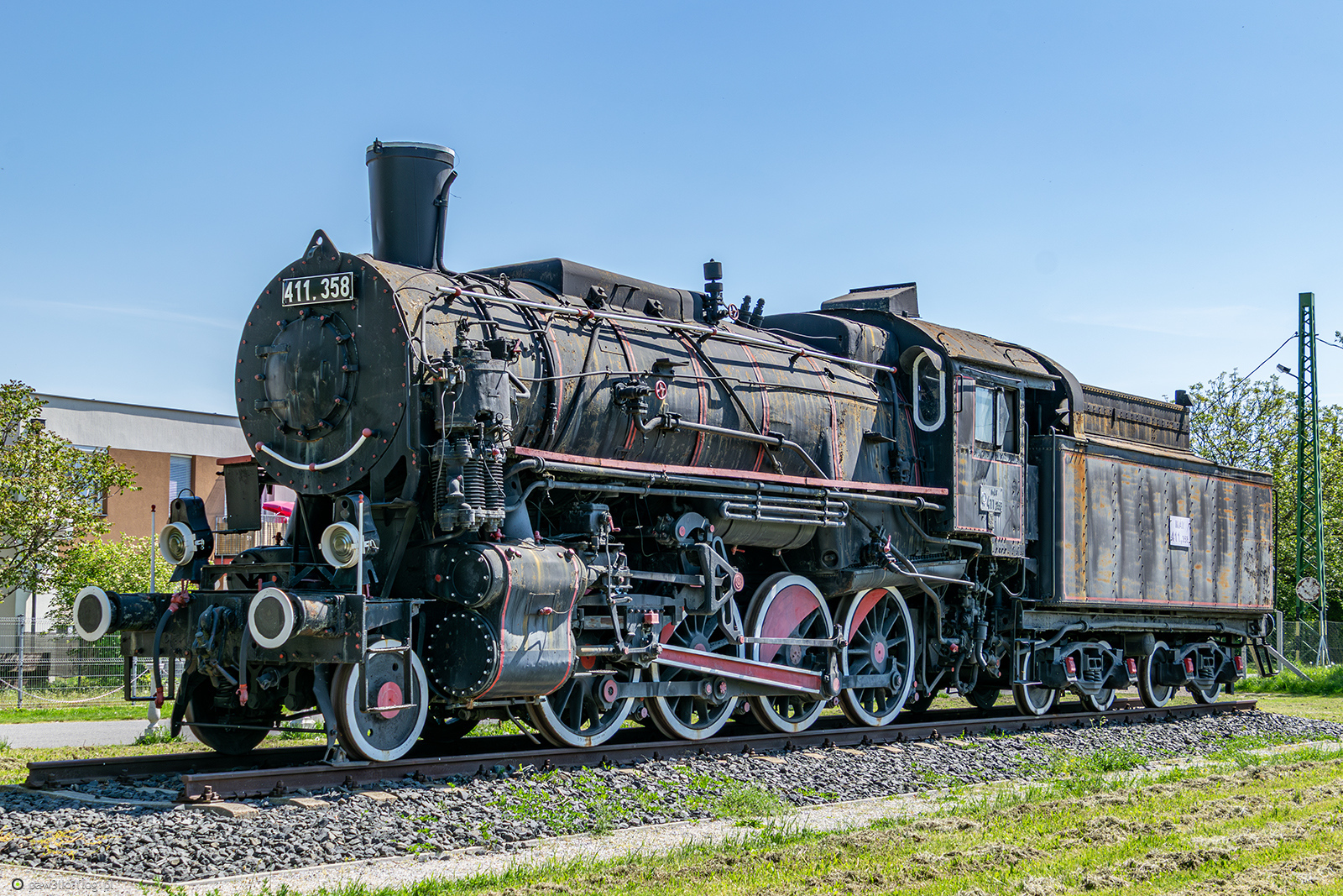 MÁV Class 411.358
