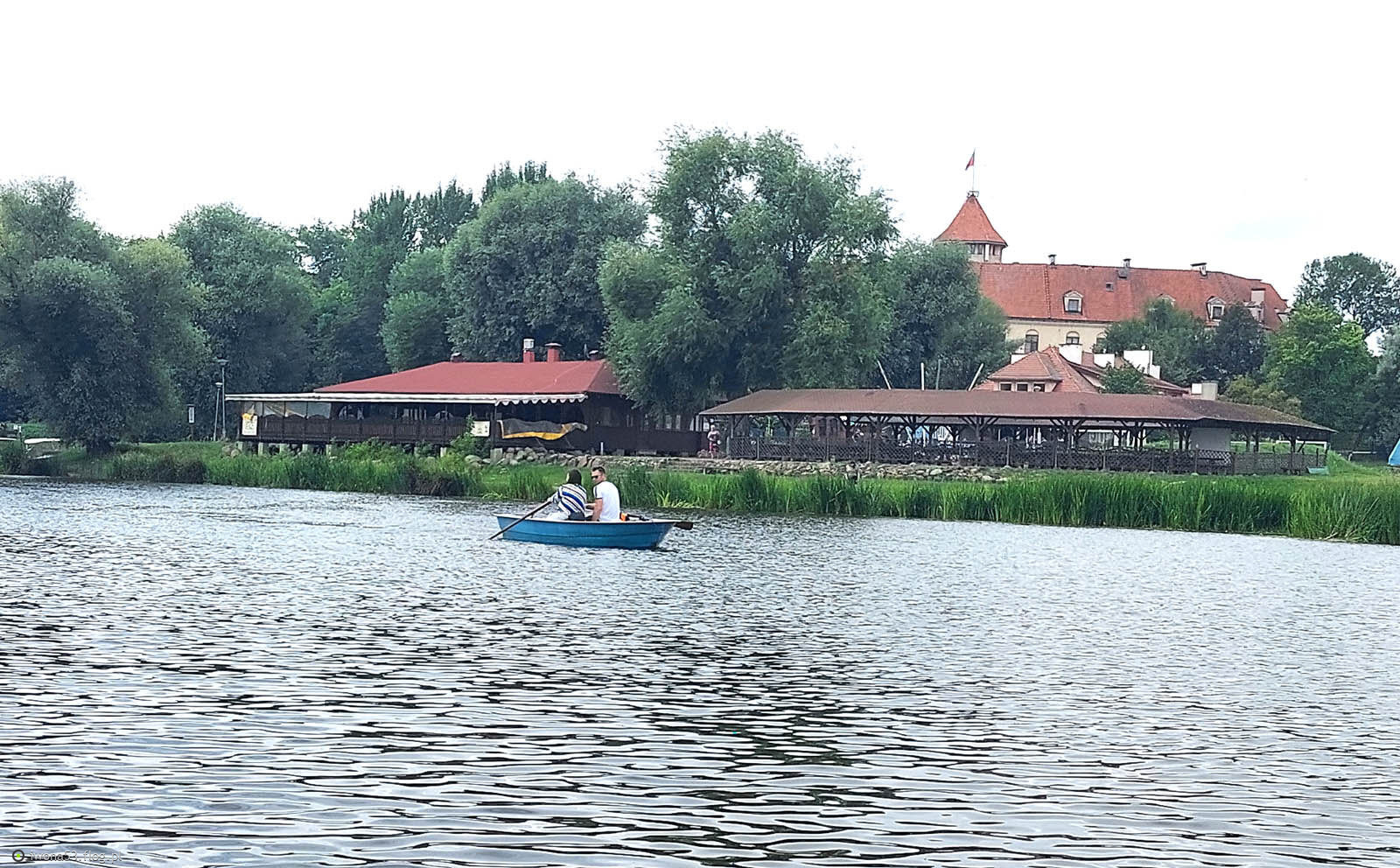 W ŻYCIU WAŻNE JEST BY MIEĆ KOGOŚ Z KIM MOŻNA POROZMAWIAĆ NA WSZYSTKIE TEMATY.
