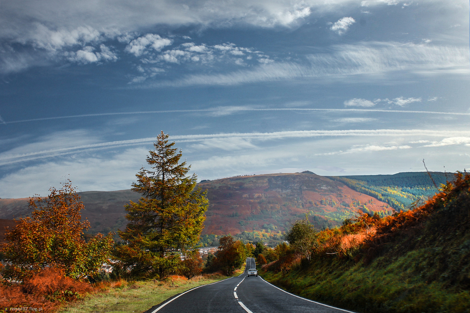 „Są dwie drogi, aby przeżyć życie. Jedna to żyć tak, jakby nic nie było cudem. Druga to żyć tak, jakby cudem było wszystko”