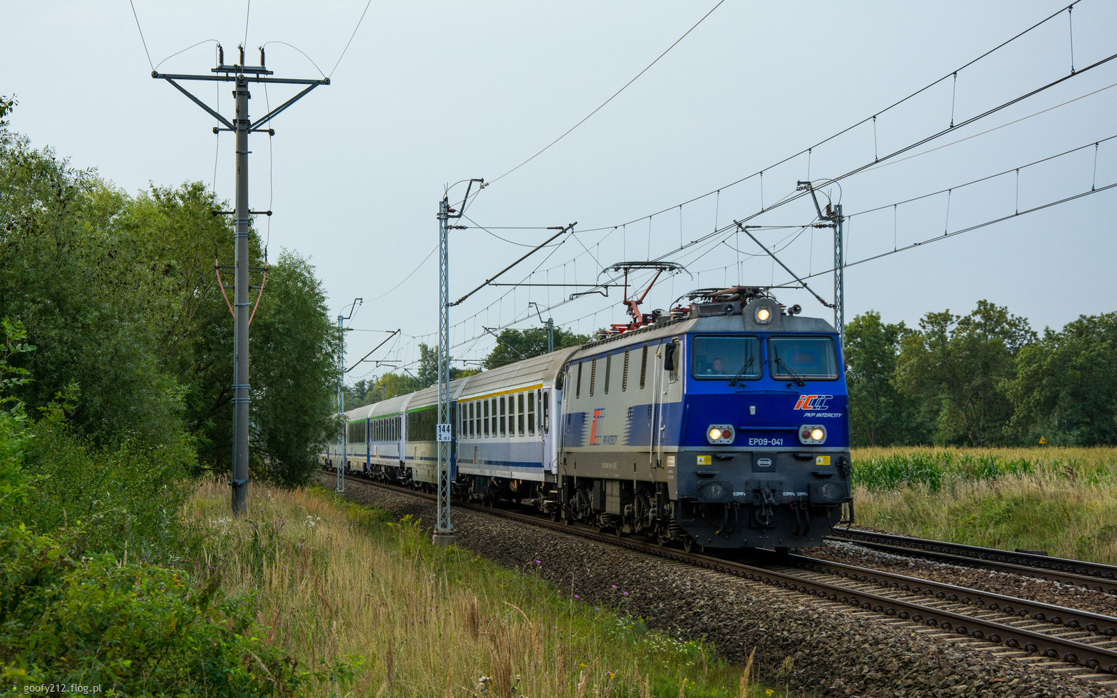 EP09-041