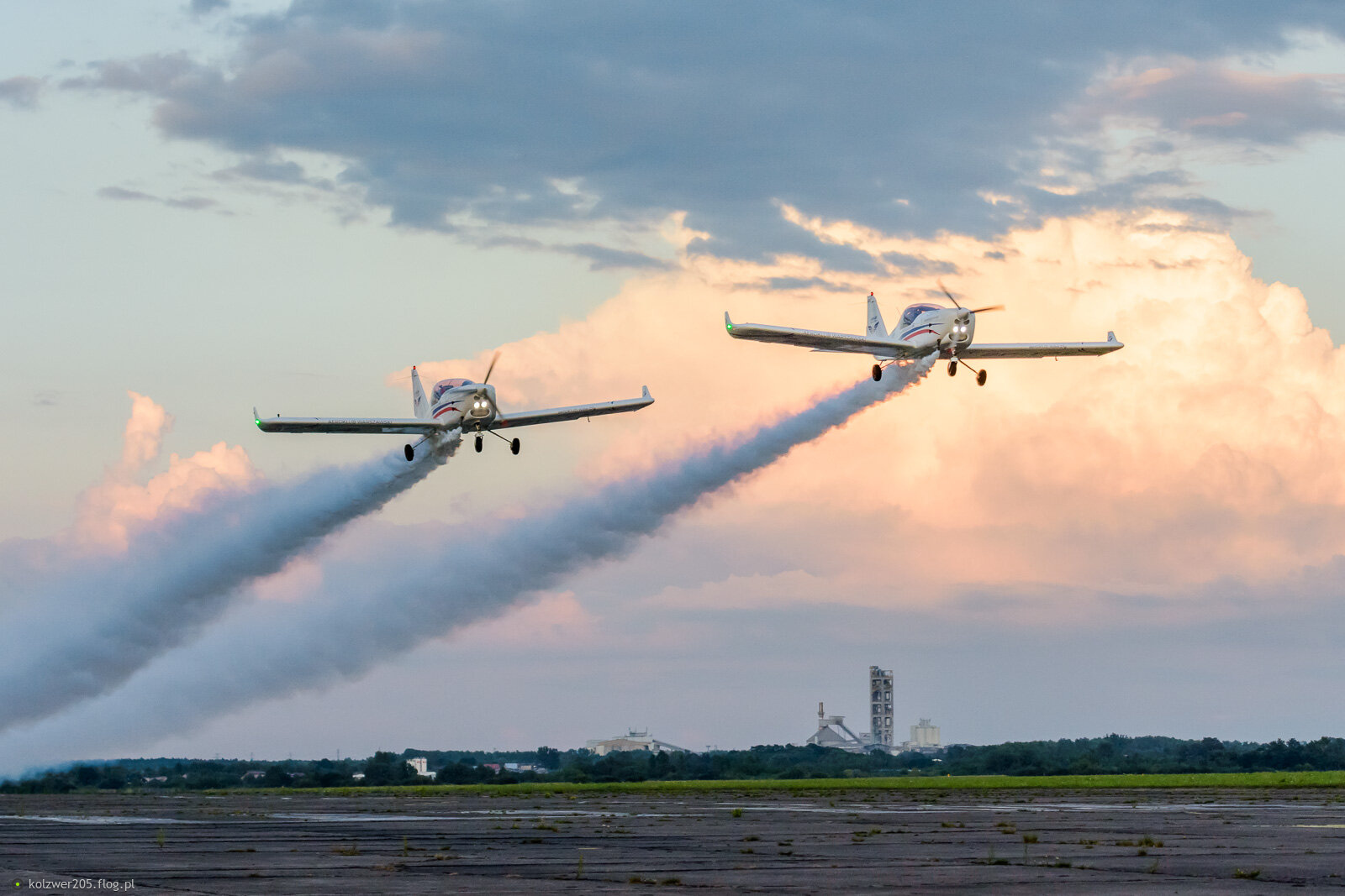 Aero AT-3 R100 #SP-TPE i #SP-TPF - Dwójka z AW - AirShow Rudniki 2025