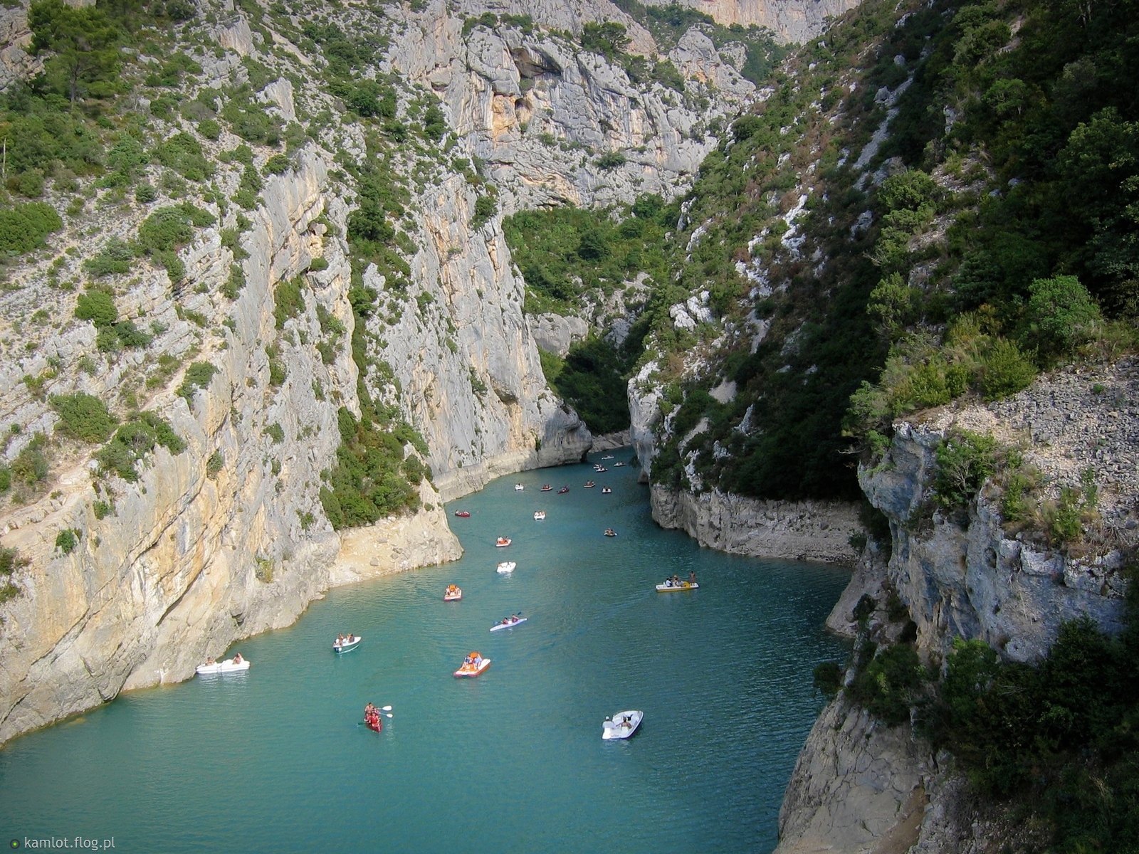 Gorge du Verdon / kanion Verdon ça 100 km od Nicei