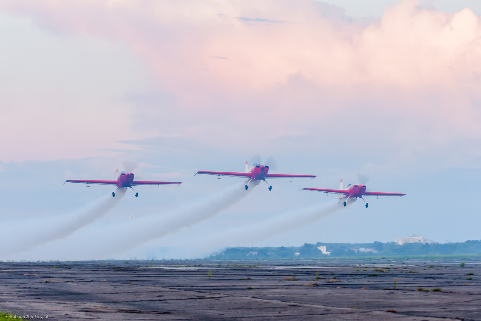 Extra 330 LC - #SP-TLA, #SP-TLB, #SP-TLC - Firebirds - AirShow Rudniki 2025