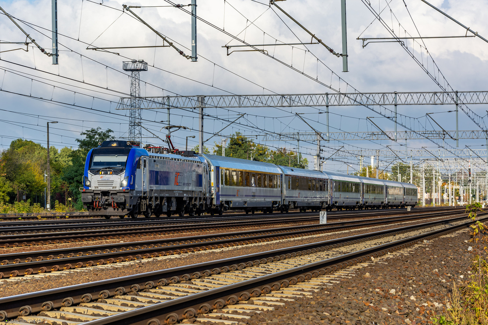 EU200-003 - Newag Griffin 2 E4MSUa - PKP Intercity