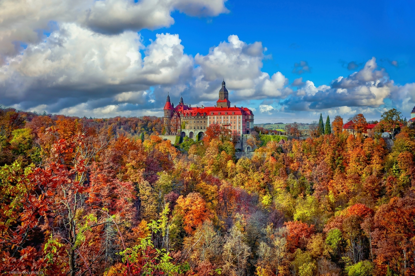 Autumn in Książ Castle🍁🍂🍂