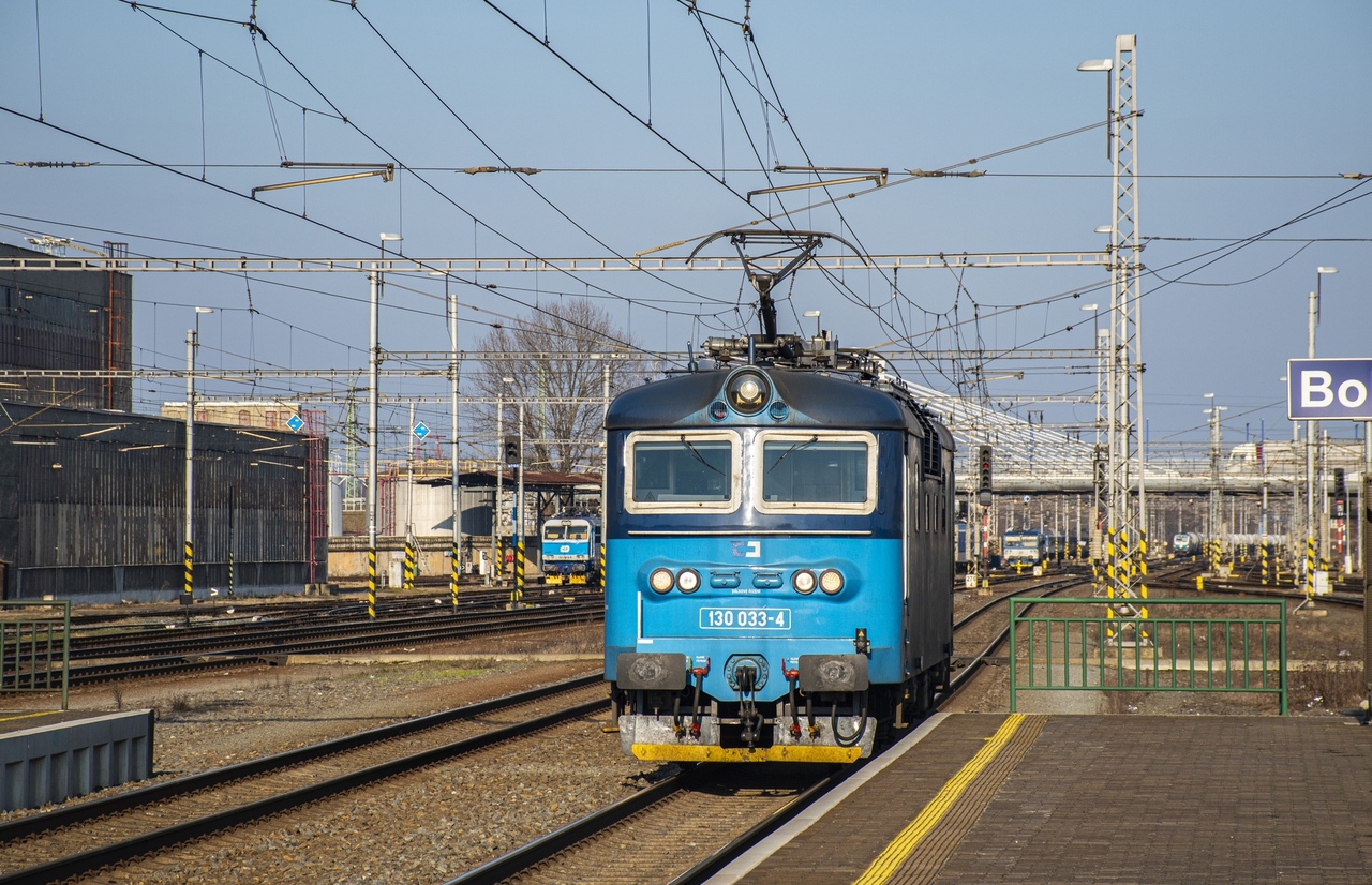 130 033-4