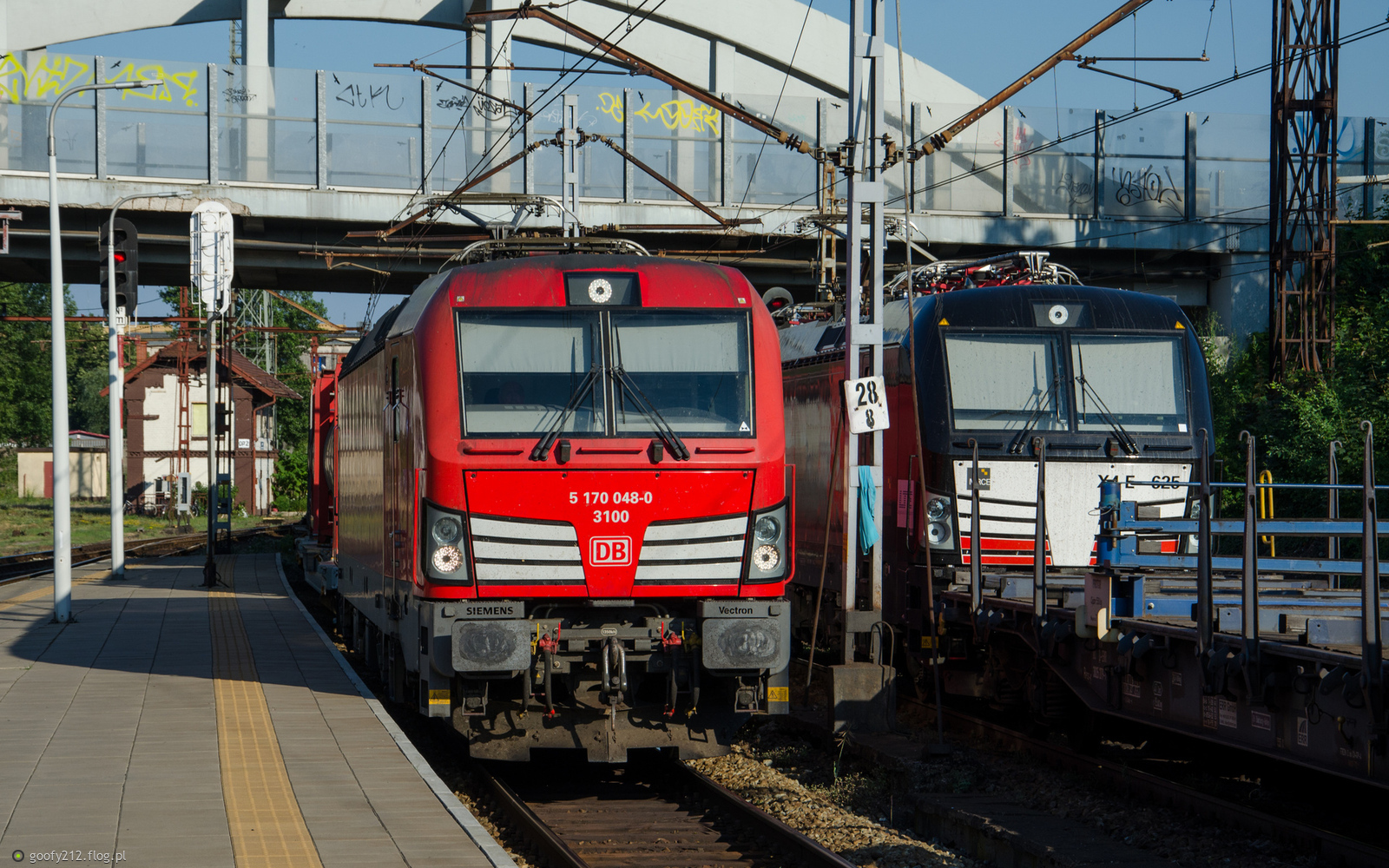 X4EC 048