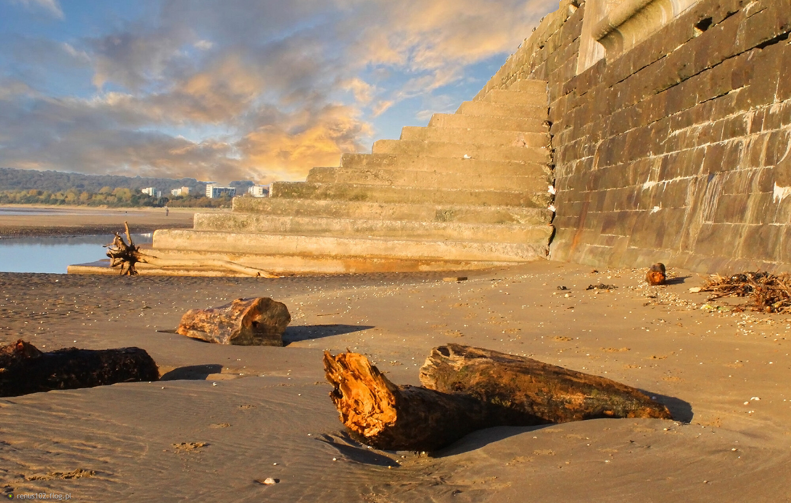 Morze oddało to co zabrało......:)