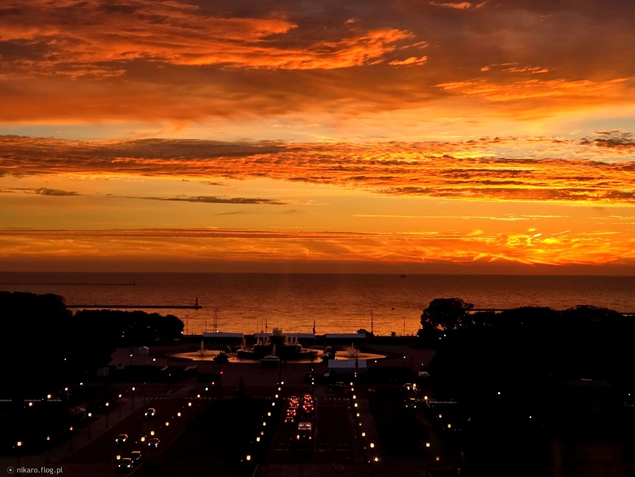 Wschód słońca nad Michigan