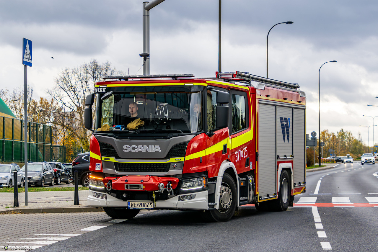 Scania P360/WISS - GCBA - 317[W]25 - JRG 17 Warszawa #WE 9U865