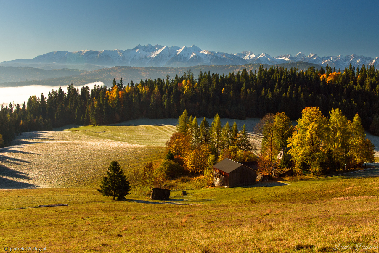 Jesienna zagroda w Pieninach..