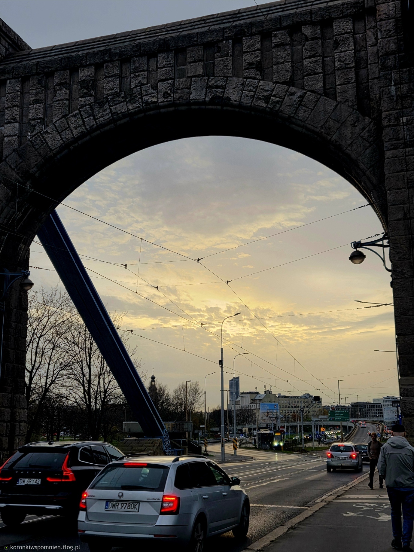 Brama zachodu...Pozdrowionka dla Was:)