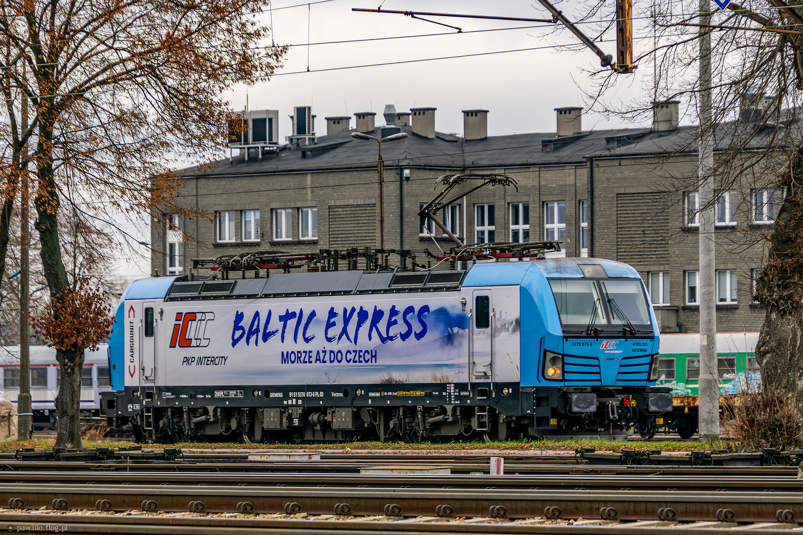 6193 325 "Katerina" - Siemens Vectron X4EA - Cargounit/PKP Intercity