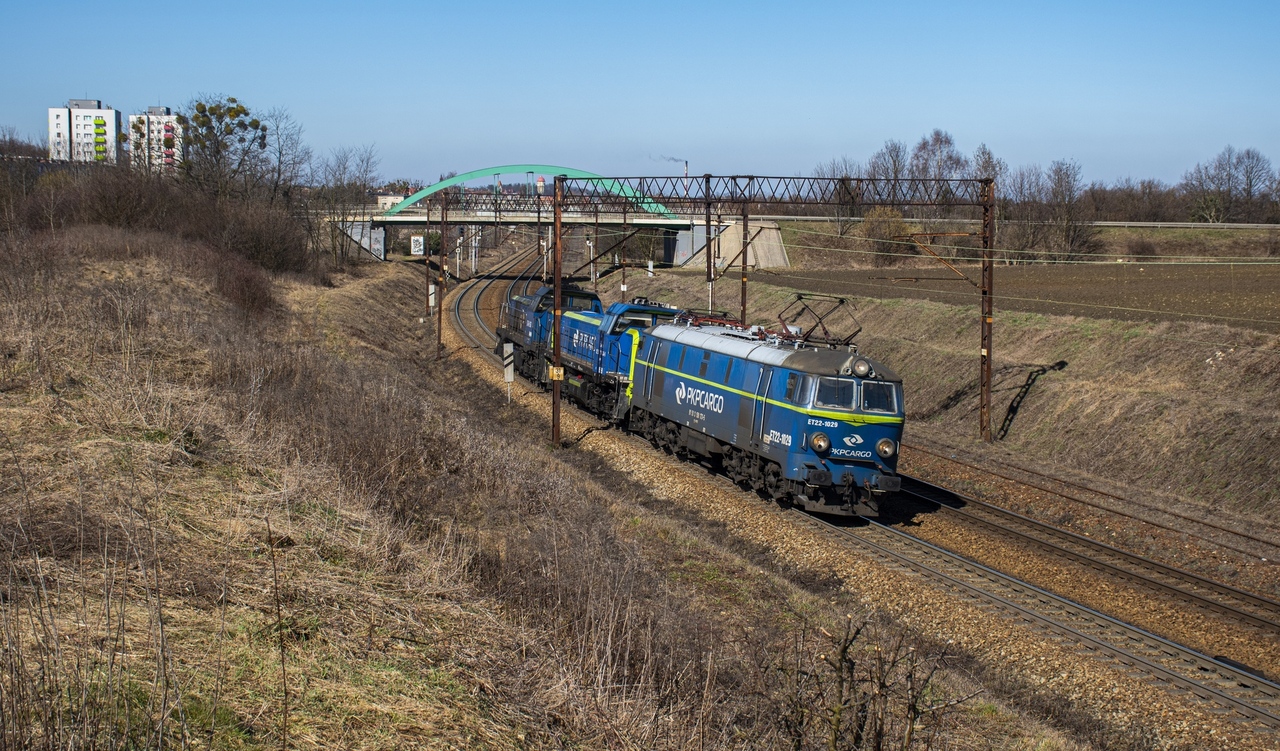 ET22-1029