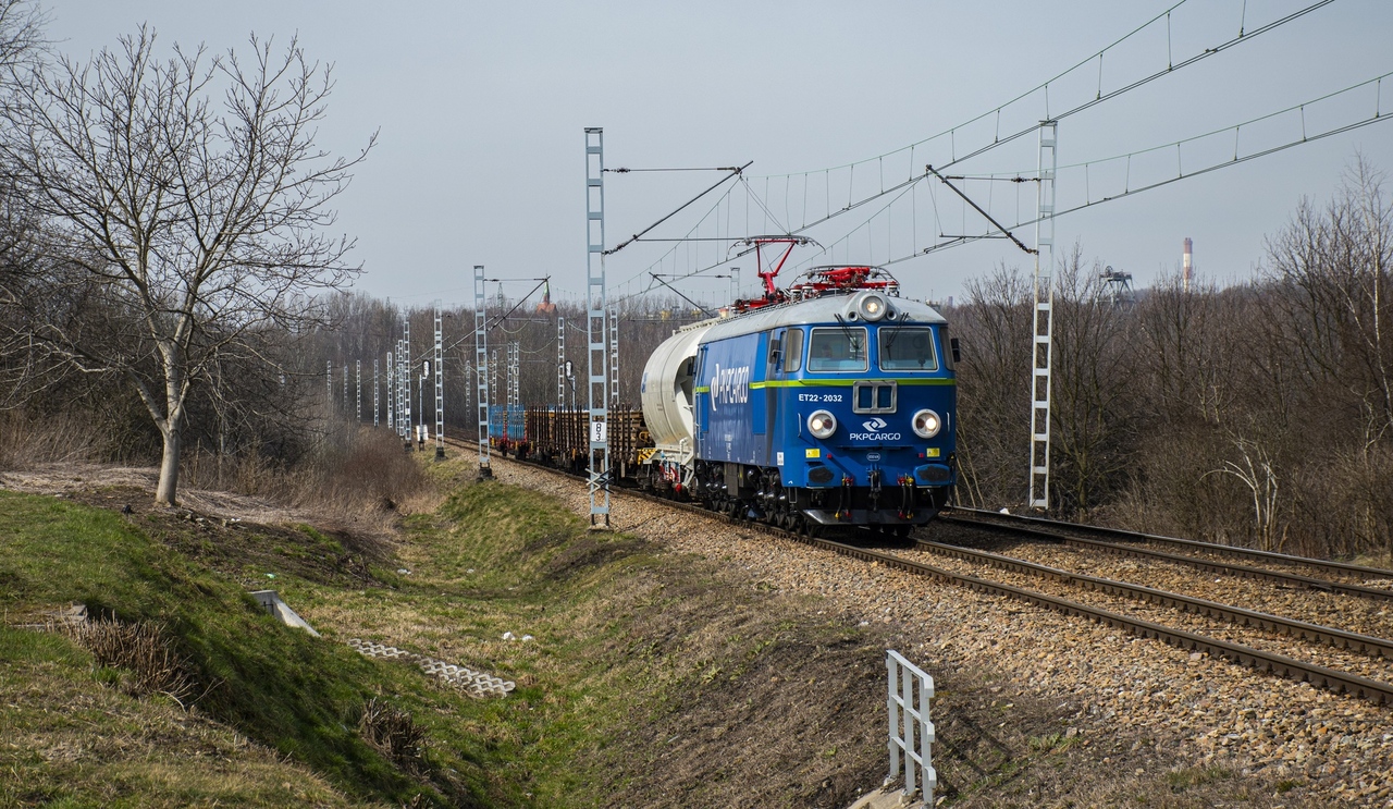 ET22-2032