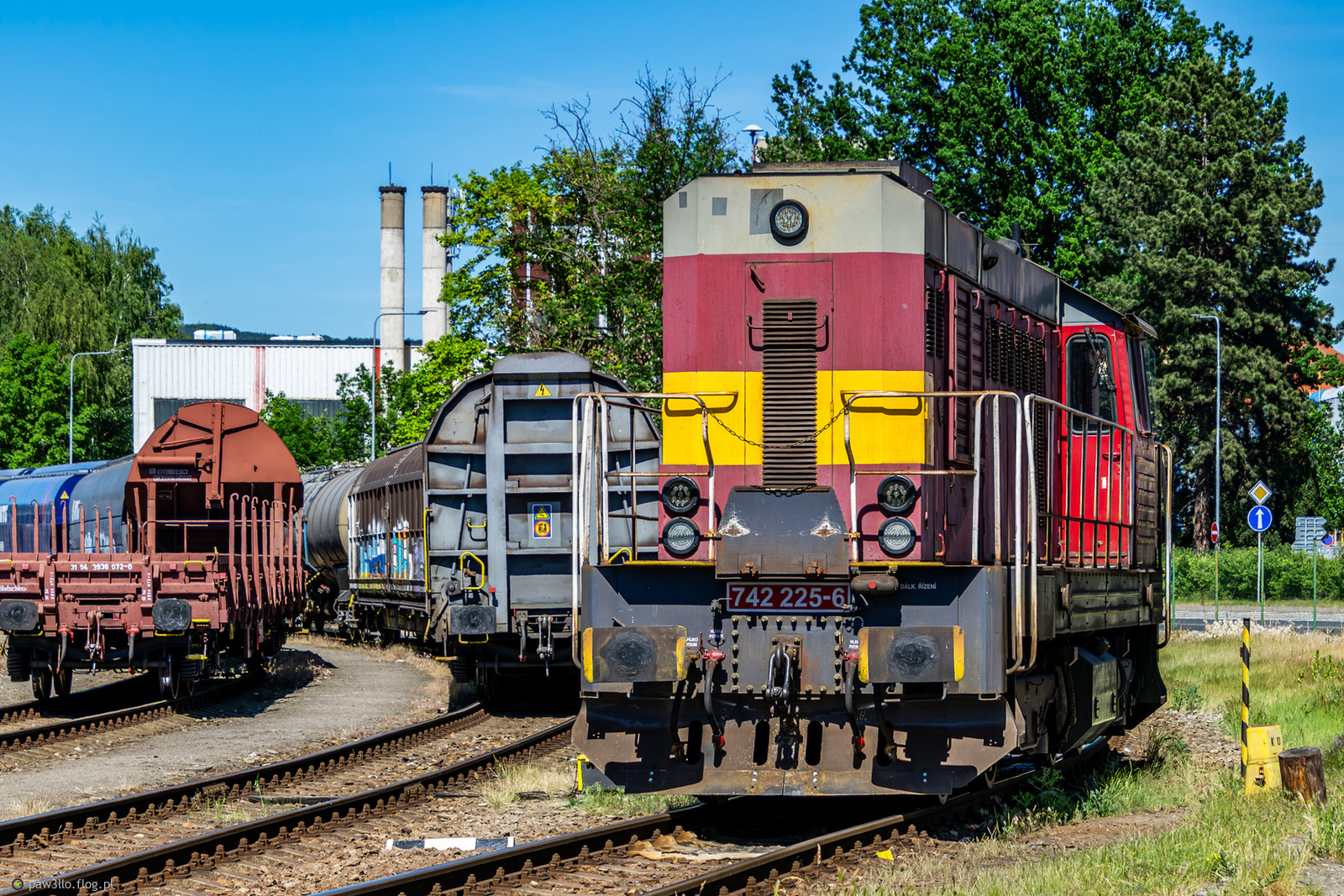 742 225-6 - ČKD T448 - CD Cargo