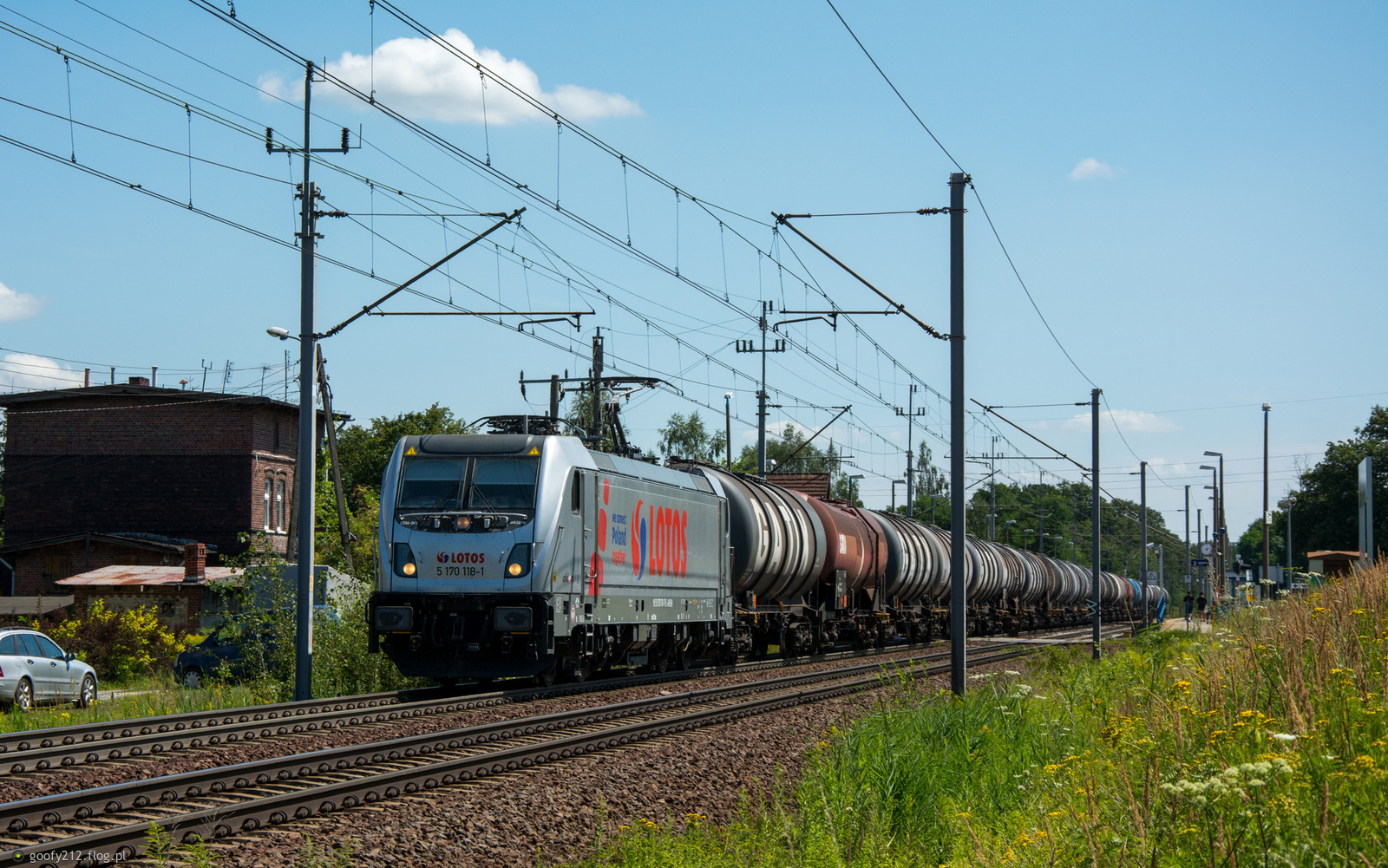 E594 001