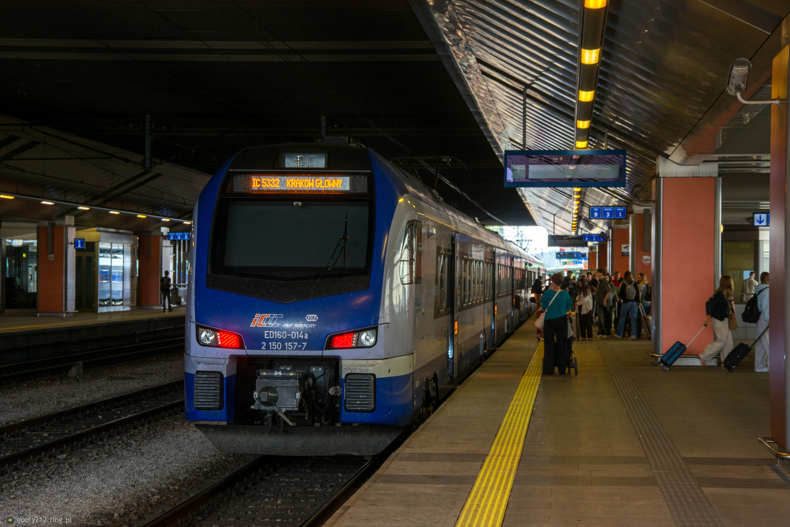 ED160-014