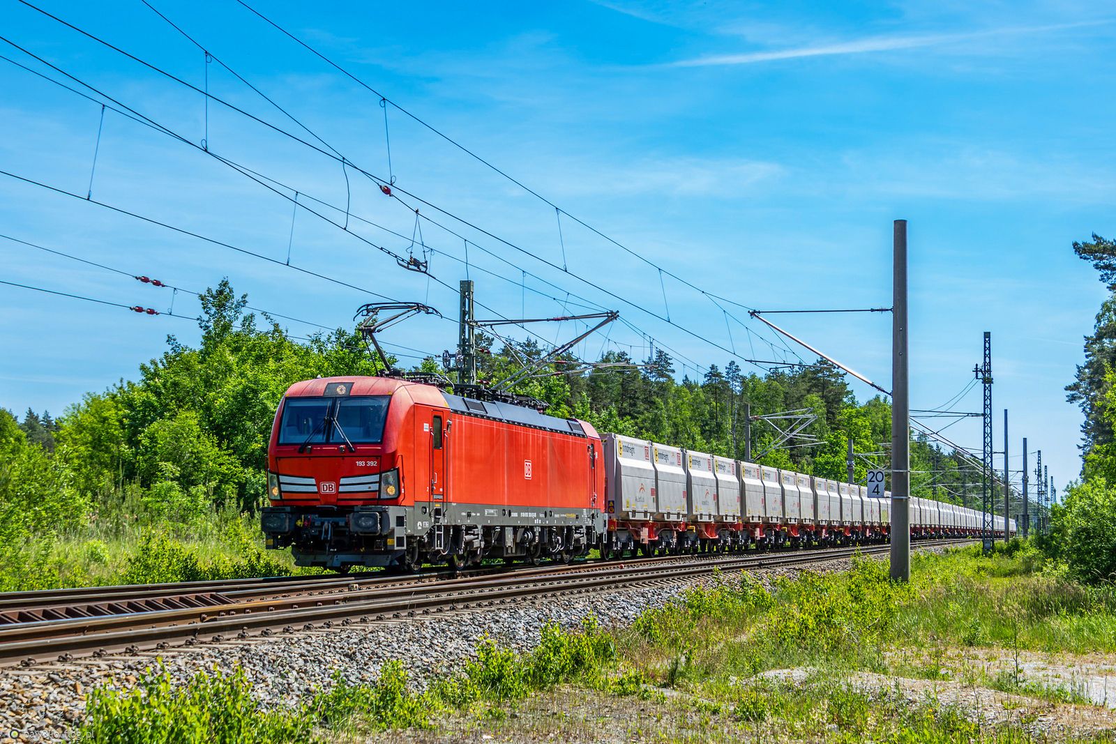 193 392 - Siemens Vectron X4EA - DB Rail