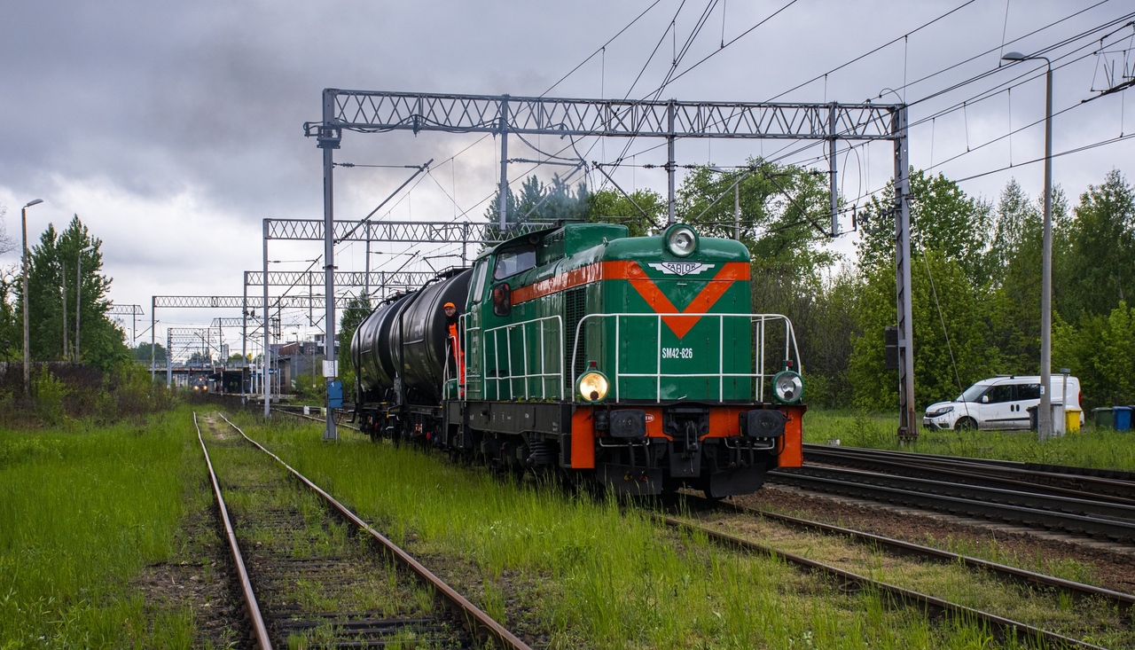 SM42-826
