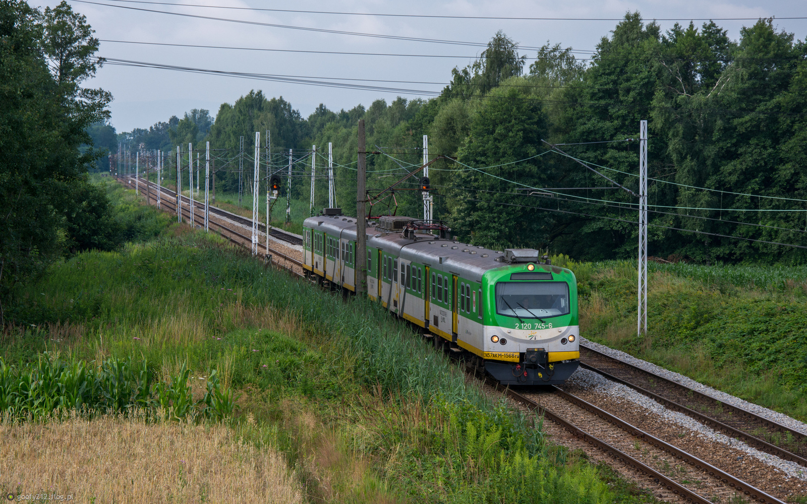 EN57AKM-1568