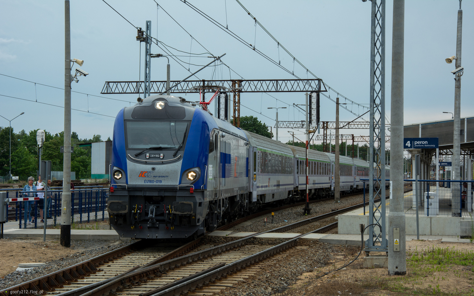 EU160-019