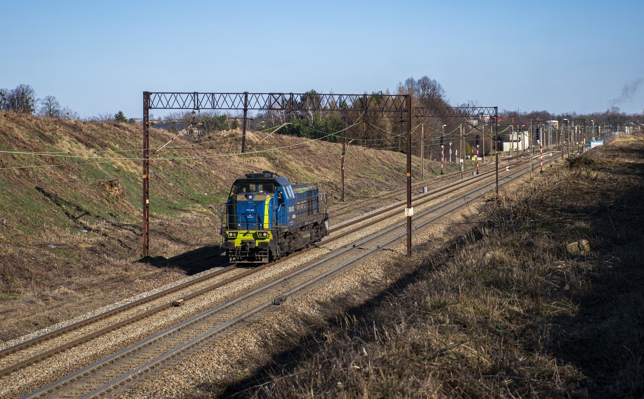 ST48-053