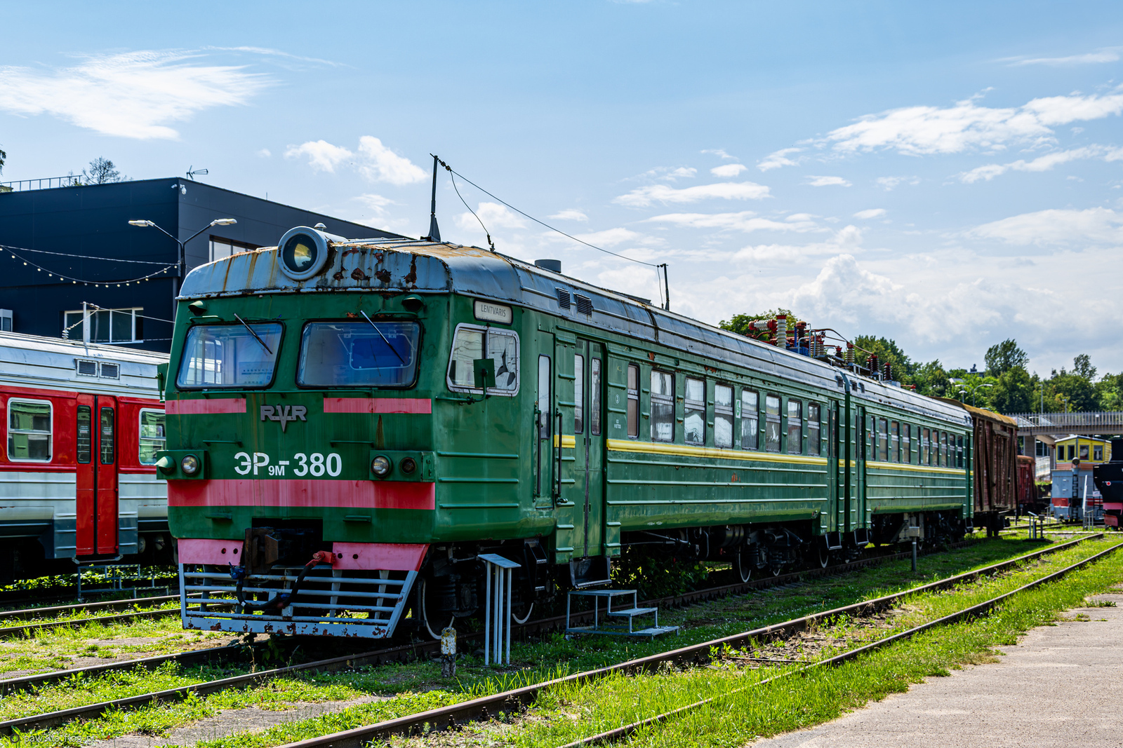 ЭР9М-380 - Rīgas Vagonbūves Rūpnīca ЭР9М - Geležinkelių muziejus