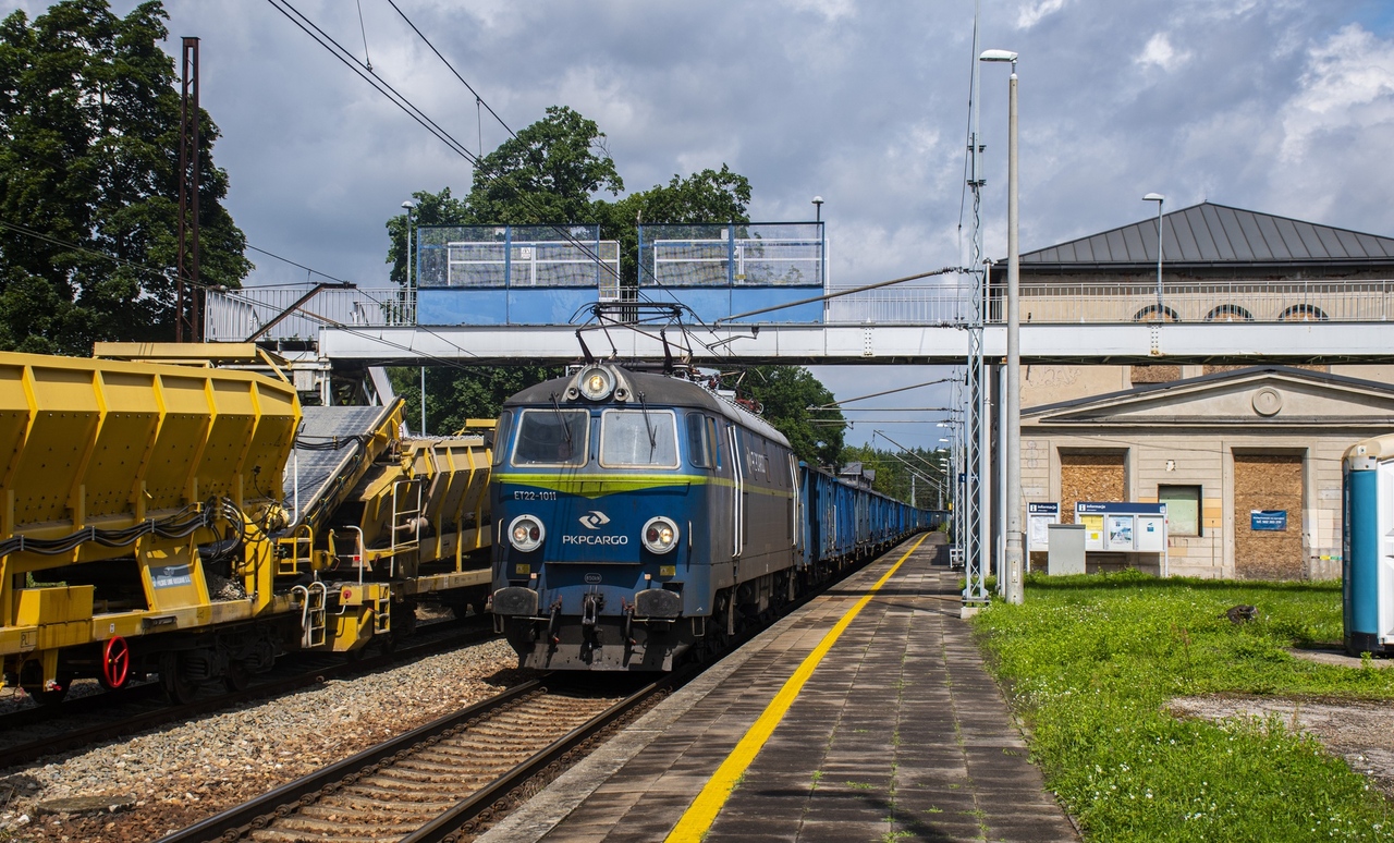 ET22-1011