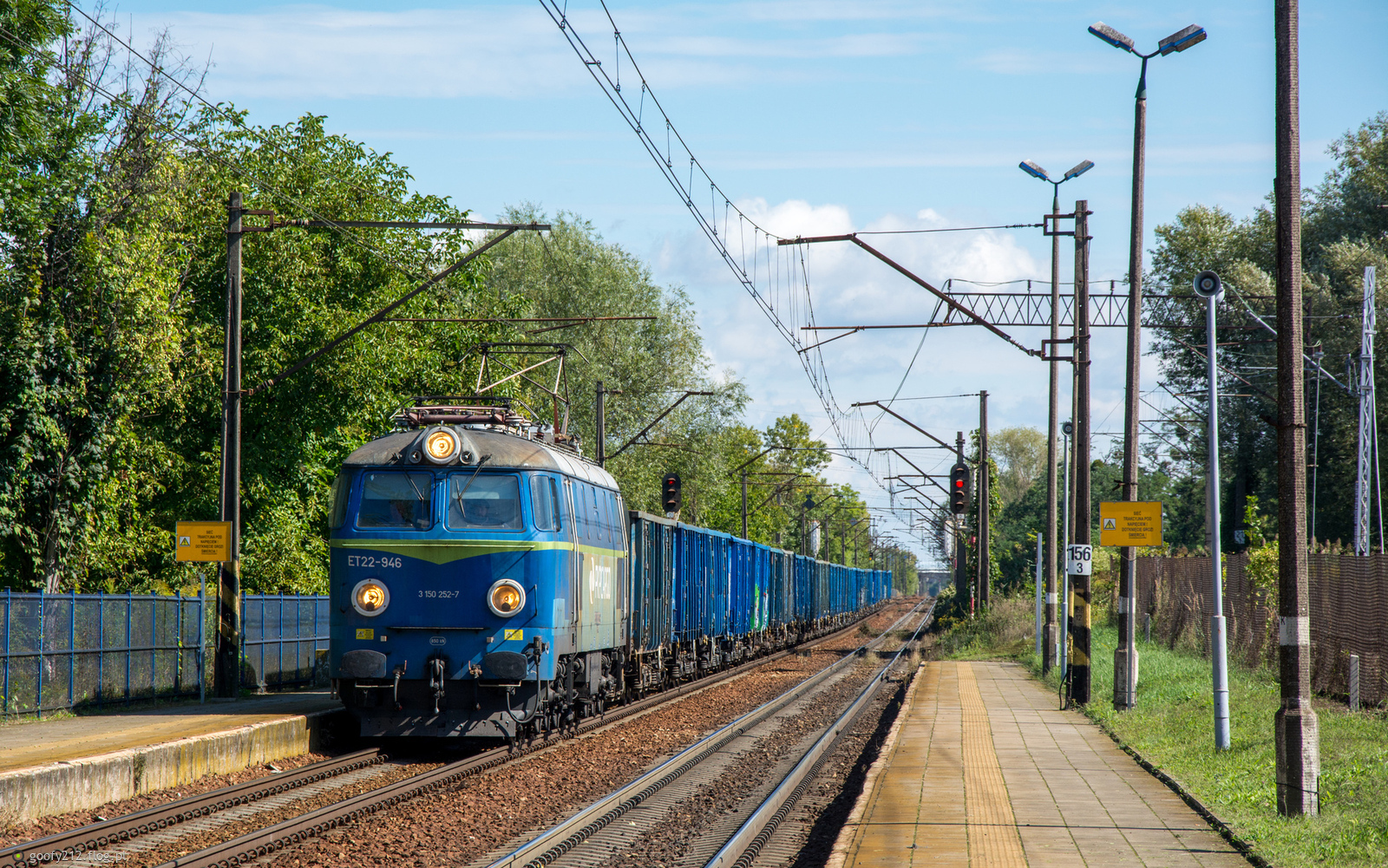 ET22-946
