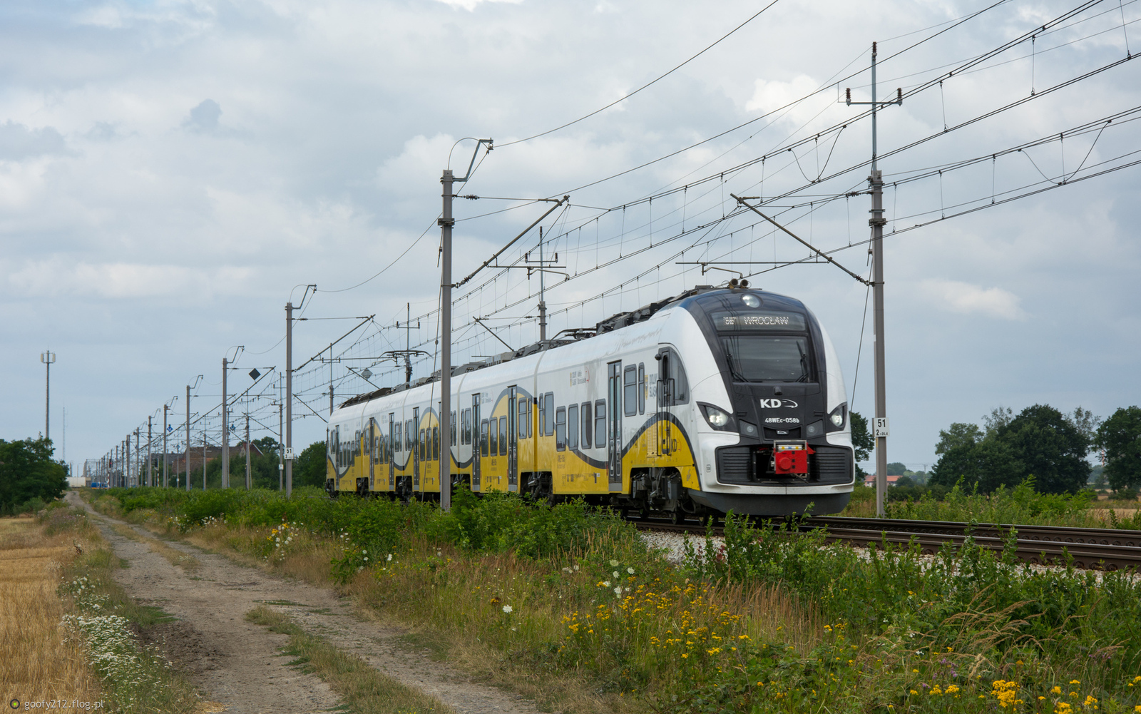 48WEc-058