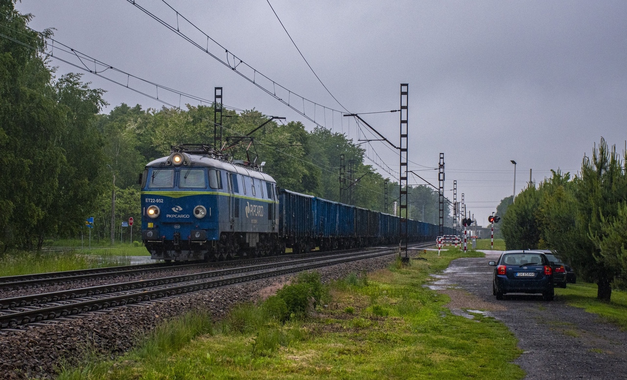 ET22-952