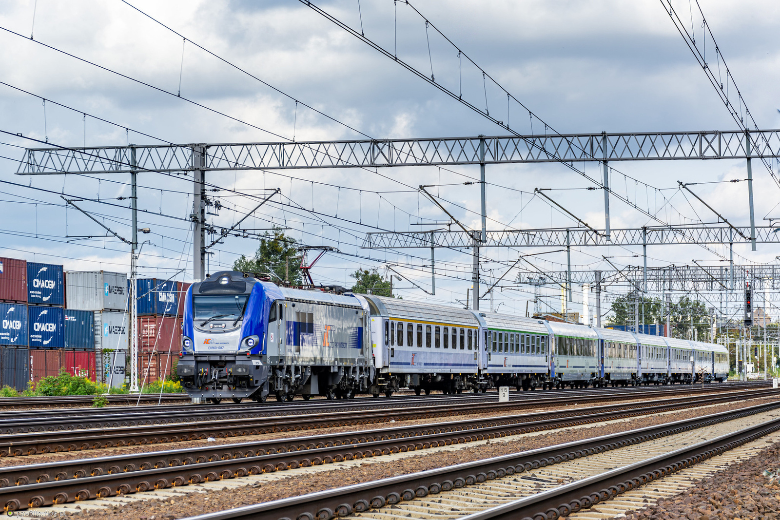 EU160-087 - Newag E4DCU Griffin - PKP Intercity